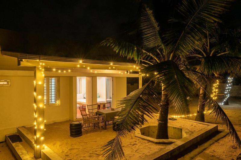 Beach House Pet-friendly beachfront 1bhk villa - image 14