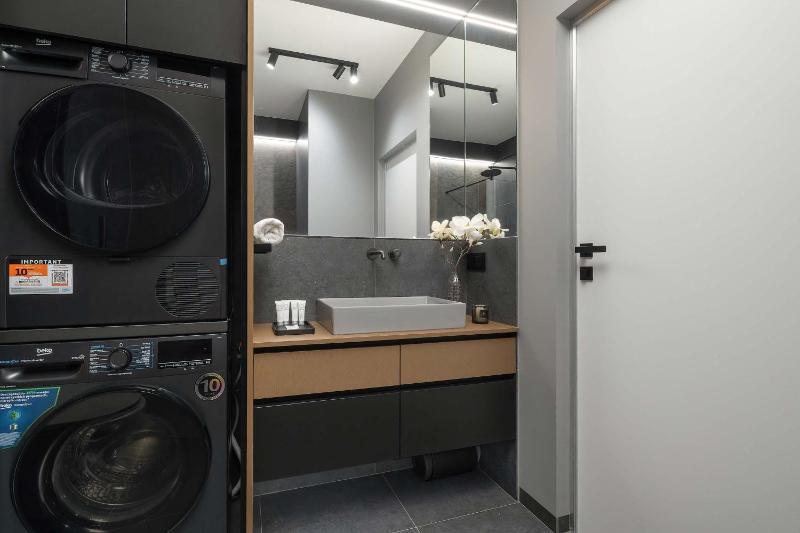 Nowoczesny Apartament z Miejscem do Pracy i Parkingiem Blisko Spodka by Noclegi Renters - image 26