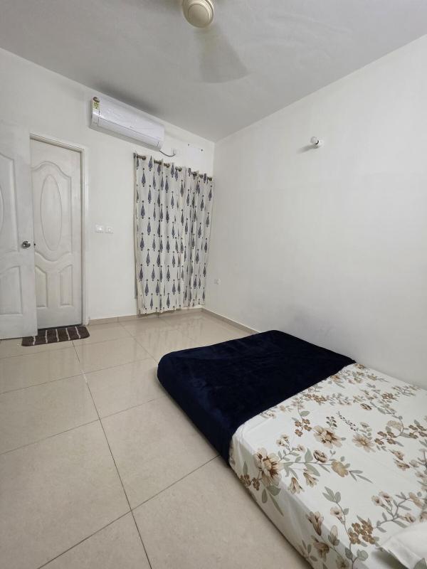 Cozy High-Rise Pad Minutes to Kovalam Beach - image 2