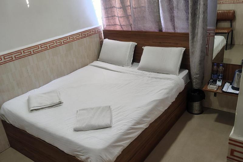 Hotel Raayara Bliss Koramangala - image 18