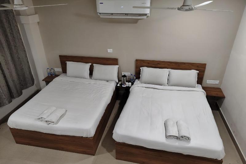 Hotel Raayara Bliss Koramangala - image 3