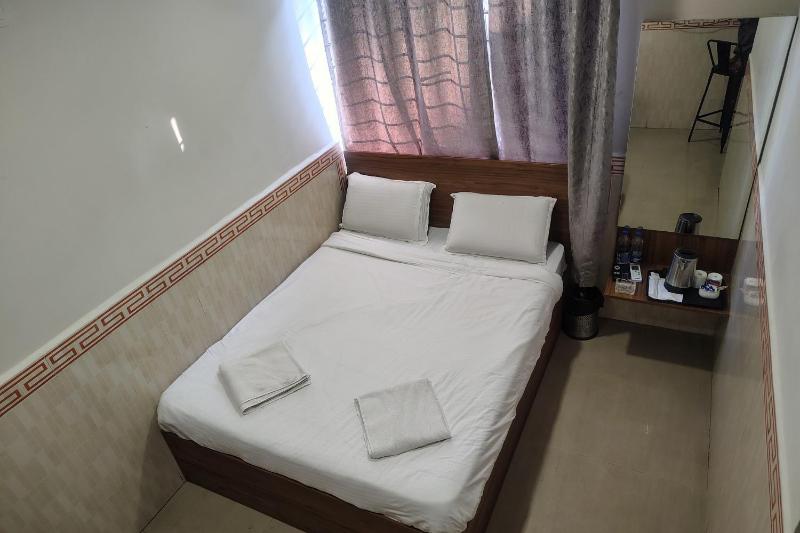Hotel Raayara Bliss Koramangala - image 42