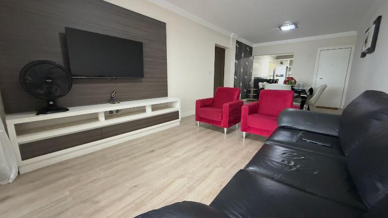 Beachfront Apartment in Meia Praia - image 19