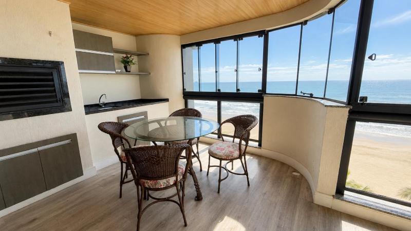 Beachfront Apartment in Meia Praia - image 17