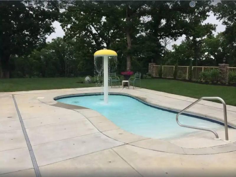3 min to SDC! 8 Beds6 Bath Game Room NO STEPS - image 16