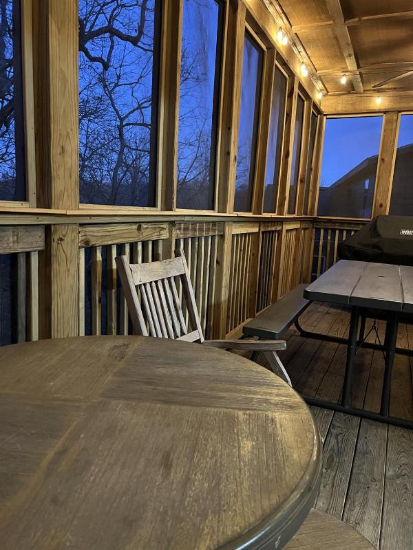 3 min to SDC! 8 Beds6 Bath Game Room NO STEPS - image 4