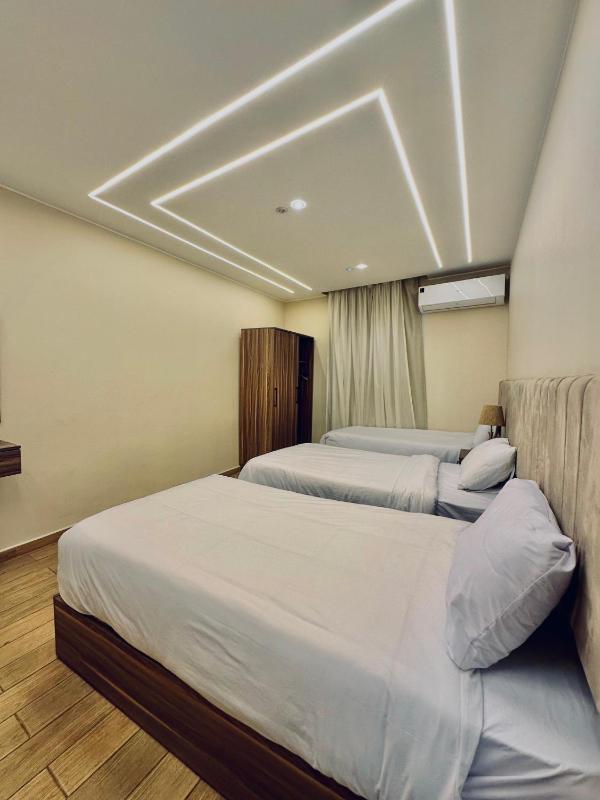 Pyramids hotel& free pick up - image 15