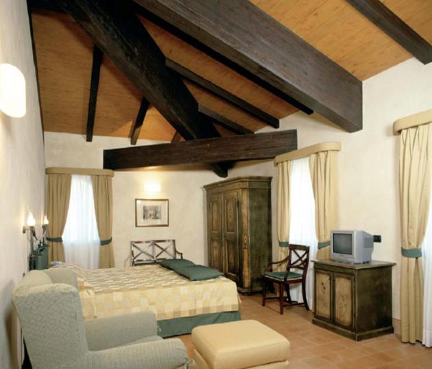 Double or Twin Room image 1