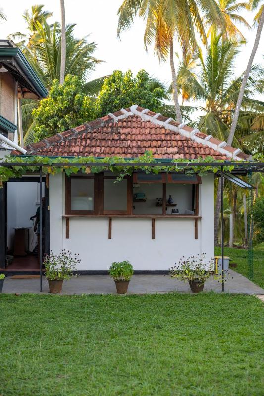 Don Padris Estate Bungalow - image 22