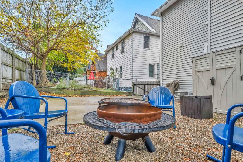 Cleveland Hideaway Near Beach & Restaurants - image 20