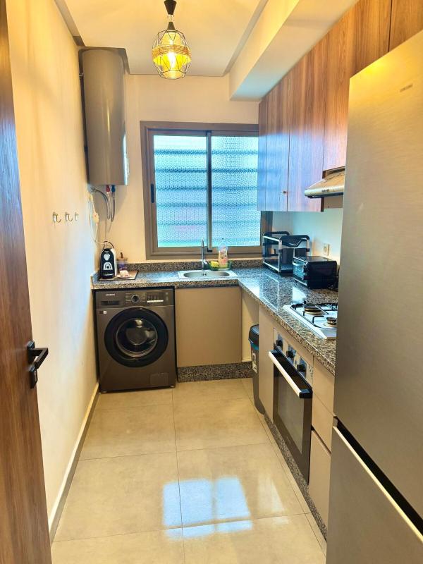 Modern 2BR Pool klima parking near stadiumAirport - image 13