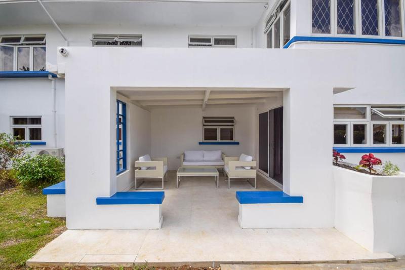 3 min walk to beach - Bella Figura Apt 2 - image 11