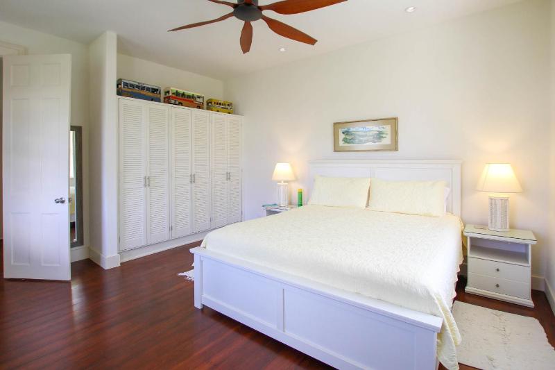 Charming Villa with Private Pool Close to Beach - Rosedale - image 10