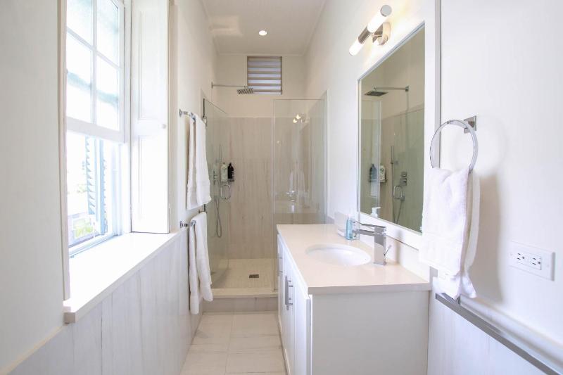 Charming Villa with Private Pool Close to Beach - Rosedale - image 12