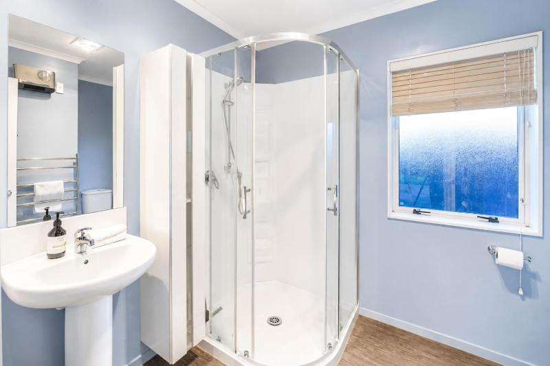 Christchurch 4BR Home Near Halswell Quarry - image 3