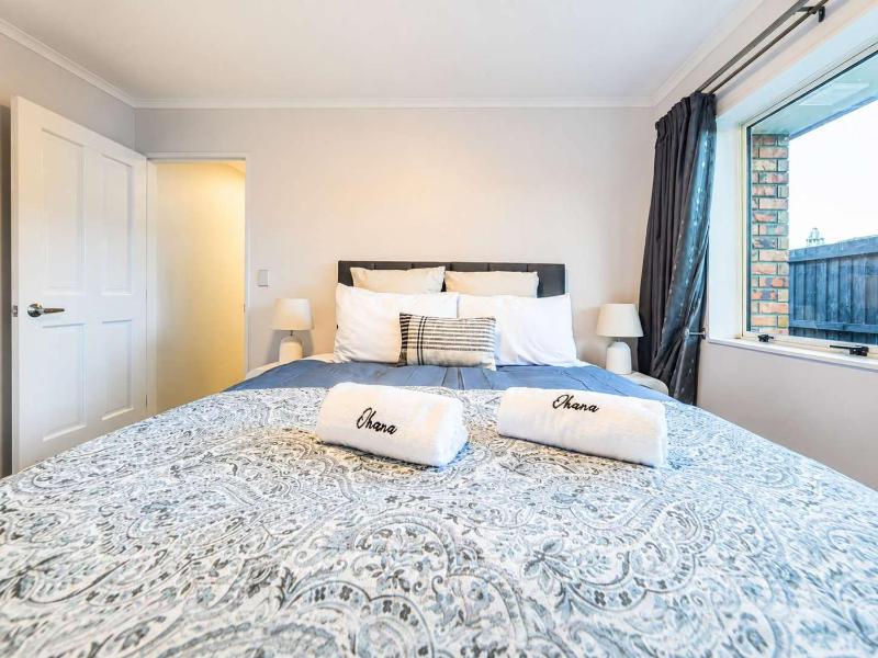 Christchurch 4BR Home Near Halswell Quarry - image 7