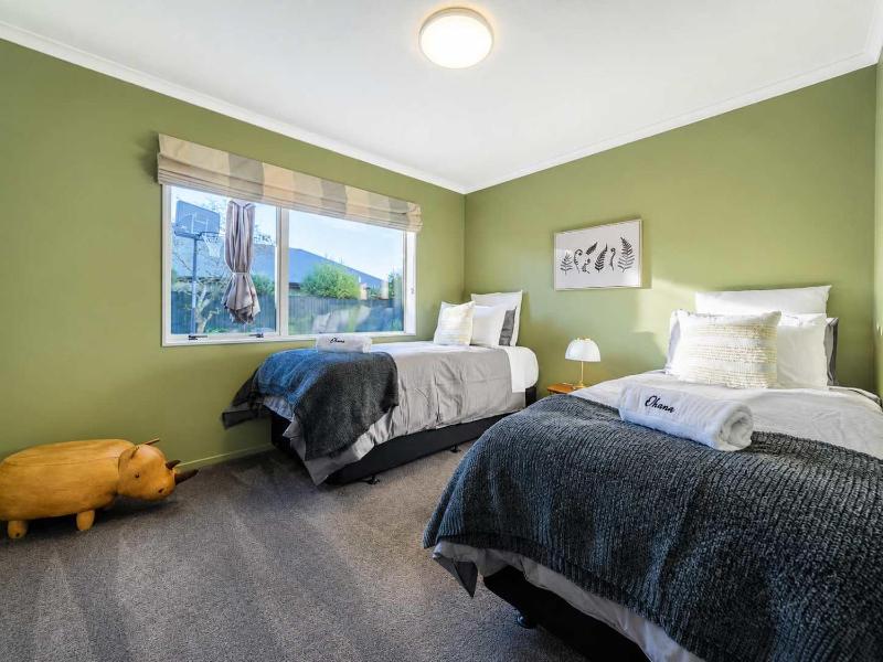 Christchurch 4BR Home Near Halswell Quarry - image 19