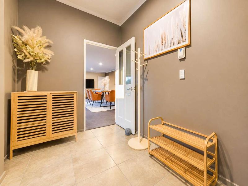 Christchurch 4BR Home Near Halswell Quarry - image 25