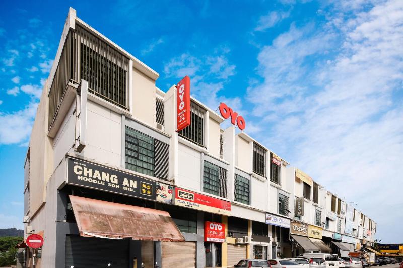 Hotel O Crystal City Hotel - image 1