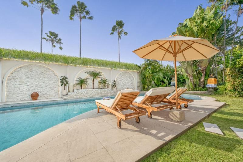 Villa Manhattan - Luxurious 4 BDR Villa huge pool - image 38