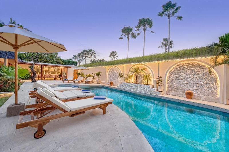 Villa Manhattan - Luxurious 4 BDR Villa huge pool - image 35