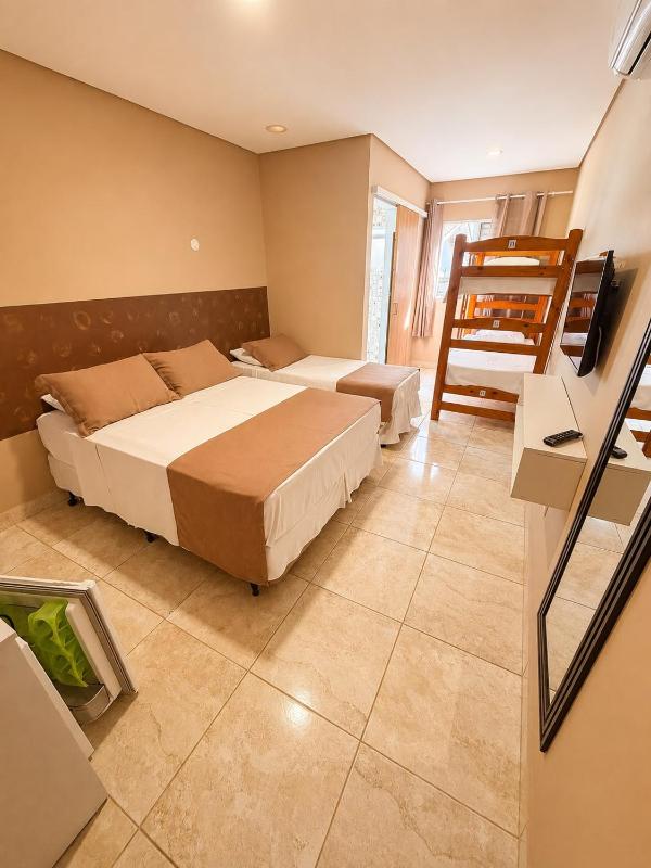 Don Marcos Hotel com Pizzaria - image 4
