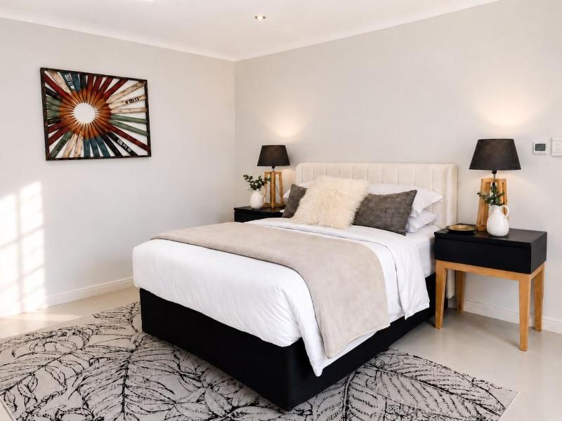 Stylish Parkhurst Cottage Walk to 4th Ave - image 10