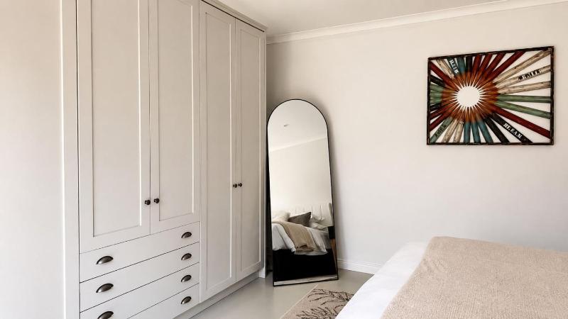 Stylish Parkhurst Cottage Walk to 4th Ave - image 14