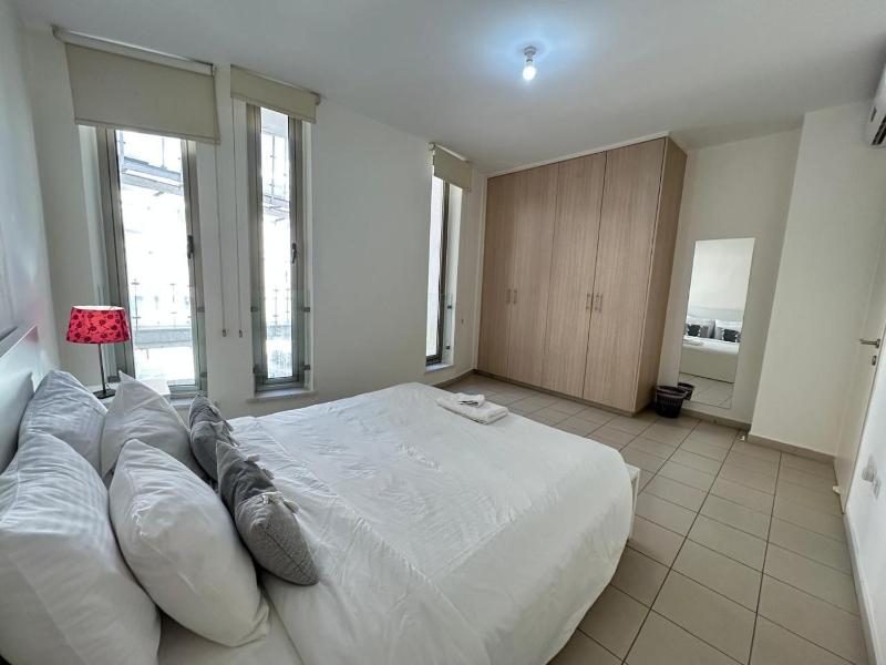 Charming City Centre Apt w Pool - City Flats 303 - image 15