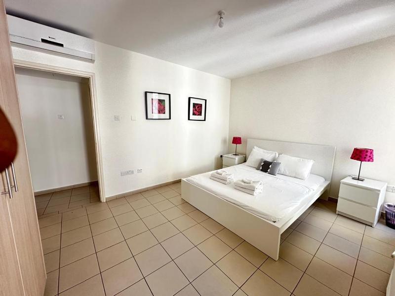 Charming City Centre Apt w Pool - City Flats 303 - image 5
