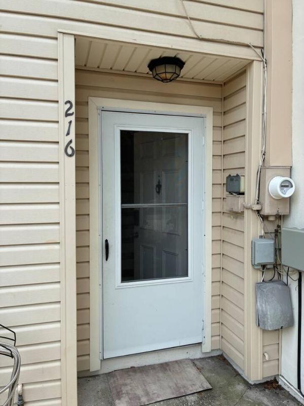 South Tampa Townhome- Close to Everything - image 20