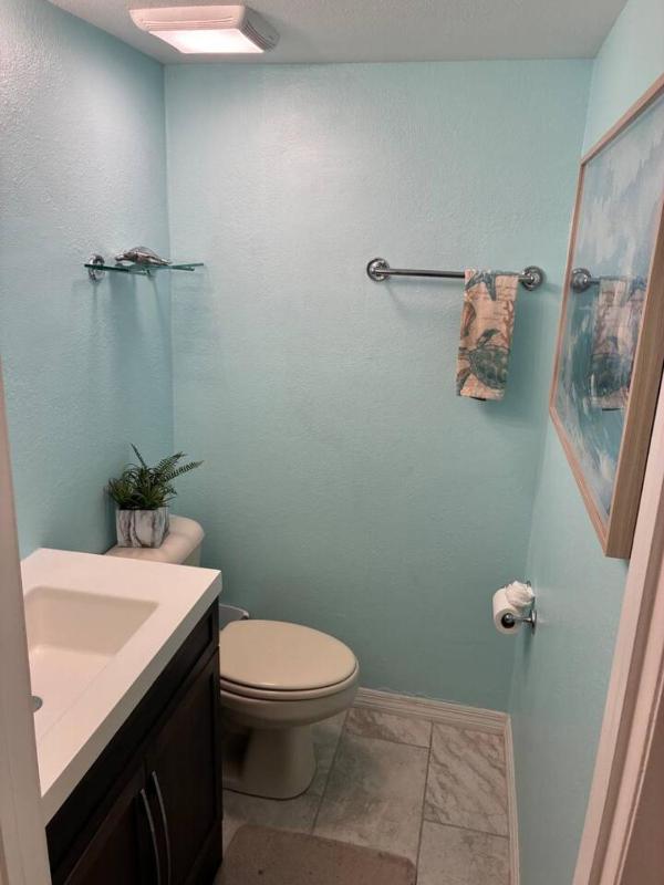 South Tampa Townhome- Close to Everything - image 14