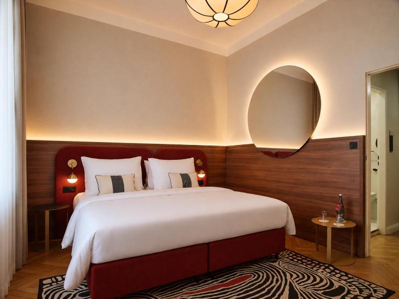 Carlton Boutique Hotel - NEW OPENING - image 14