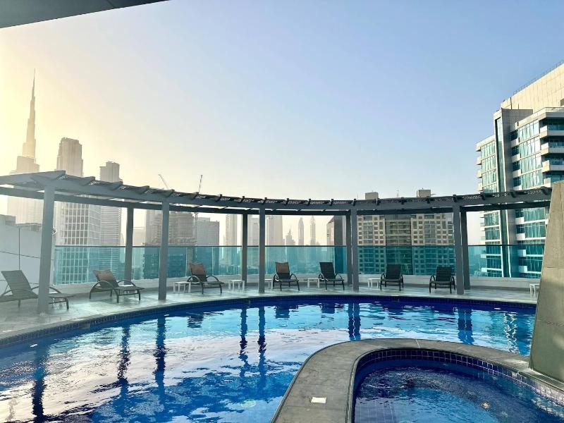 Amazing Waterfront View Luxury 1Br Prime Location - image 13