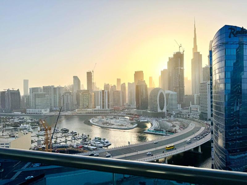 Amazing Waterfront View Luxury 1Br Prime Location - image 6