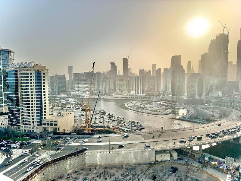 Amazing Waterfront View Luxury 1Br Prime Location - image 11