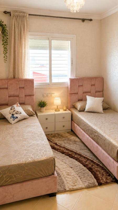 Cozy & Modern Stay Spacious & Fully Equipped - image 16