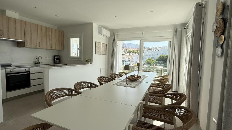 Nerja Paradise Rentals - Villa La Marea - image 16