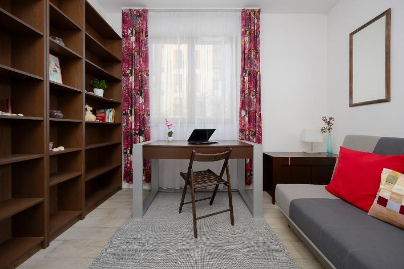 Spacious Apartment Near the Airport Parking & Remote Working by Noclegi Renters - image 13