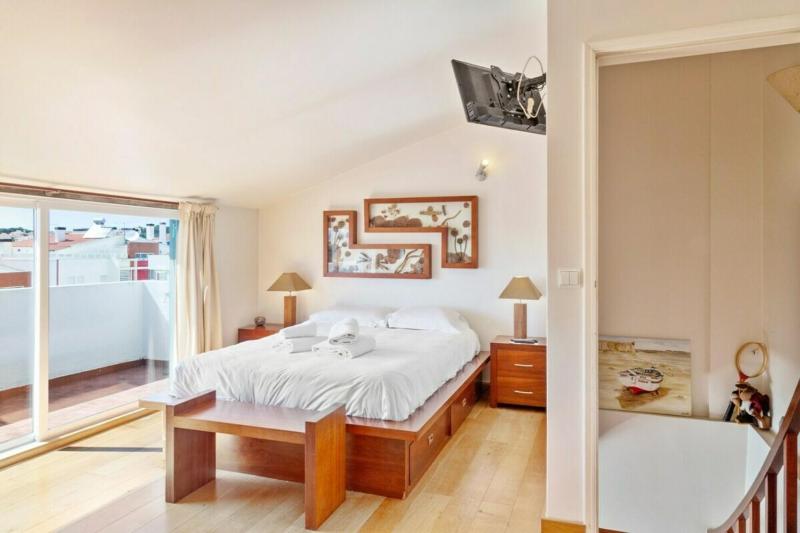 Lovely 2 Bedroom Apartment with Terrace in Cascais - image 6