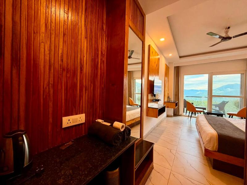 Pine View Luxury Resort With Mountain View & Premium Rooms Mussoorie - image 14