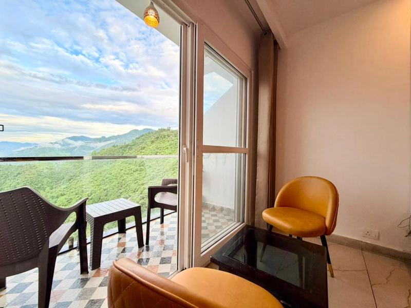 Pine View Luxury Resort With Mountain View & Premium Rooms Mussoorie - image 9