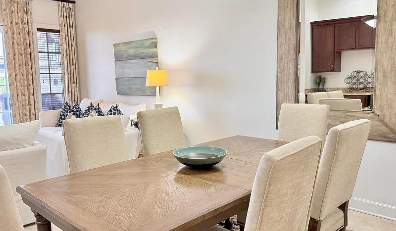 Three Bedroom Coastal Residence Along Scenic 30A - image 7