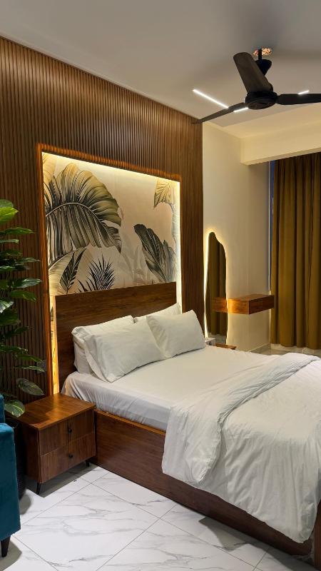 Premium Suites Zamzama - image 15