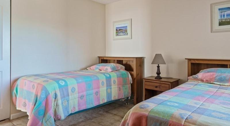 Two Bedroom Beachfront Escape with Gulf Views - image 20