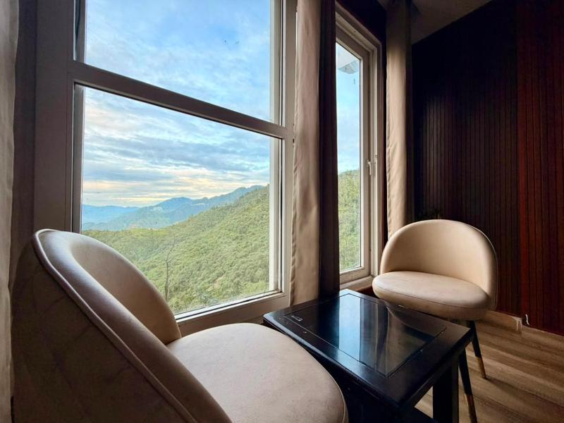 Pine View Luxury Resort With Mountain View & Premium Rooms Mussoorie - image 28