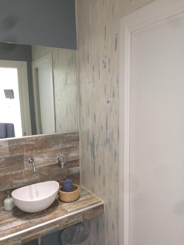 Triple Room with Private Bathroom image 2