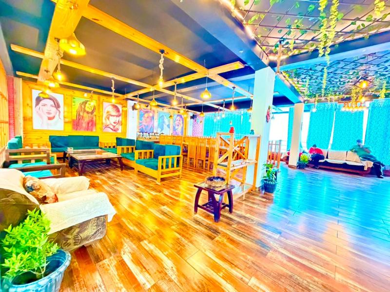 Pine View Luxury Resort With Mountain View & Premium Rooms Mussoorie - image 22