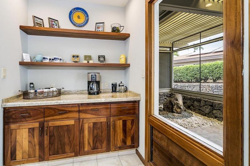 Keauhou Estates Hale Kuhinanui Way - image 34