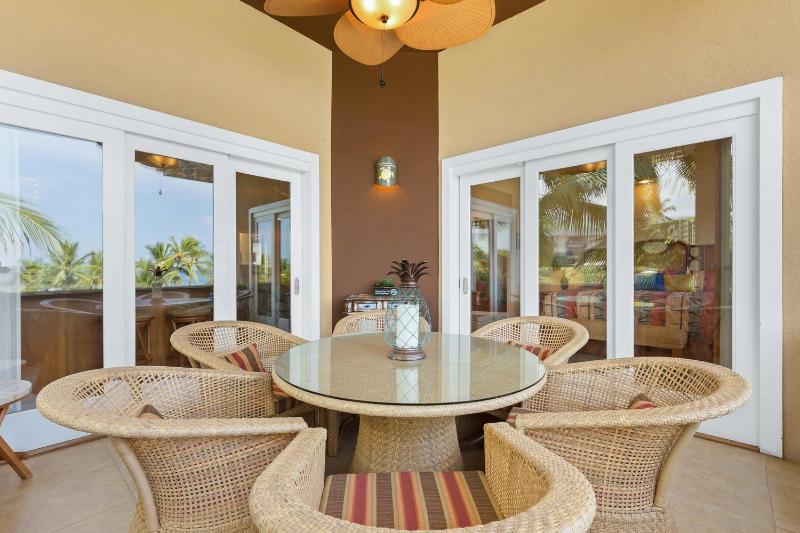 Kahaluu Beach Villas 303 - image 11